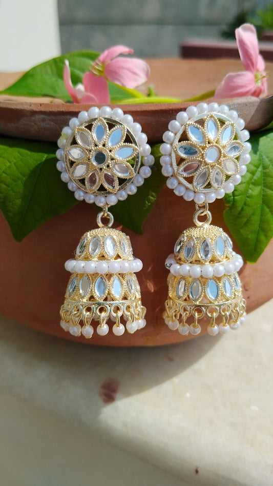 Sakshi Jhumka - White