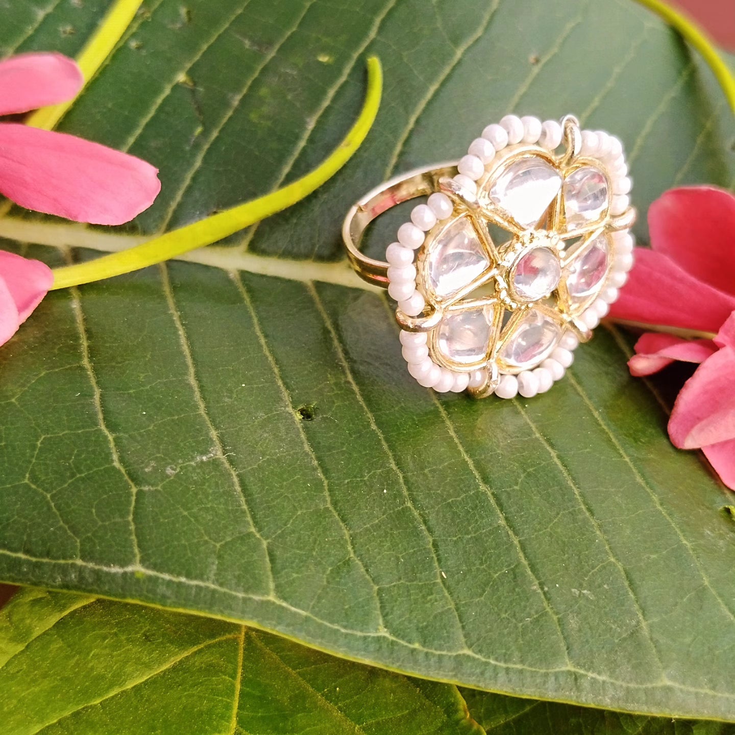 Sanchi Kundan White pearl Adjustable Rings - Flower Shape