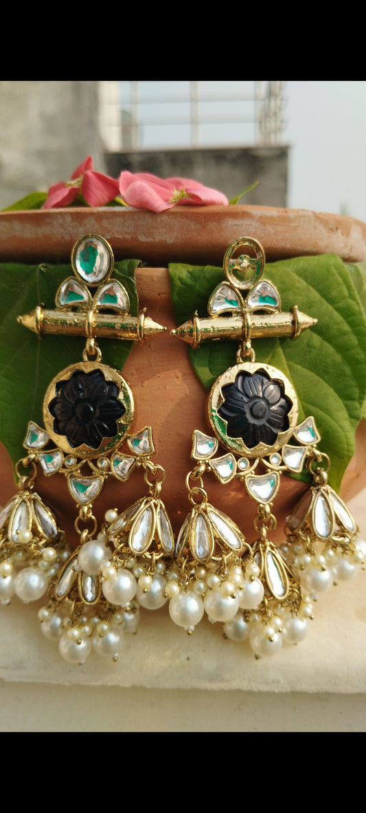 Sayani Premium Chandbali - Black